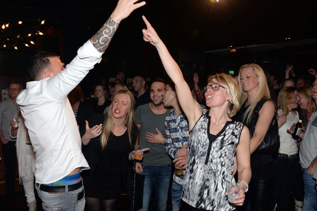 ../Images/Heel Noordwijkerhout zingt Hazes 126.jpg